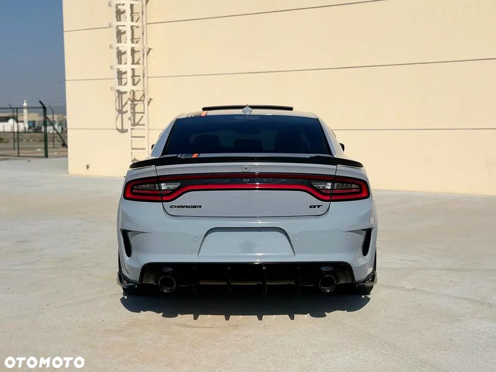 Dodge Charger - 8