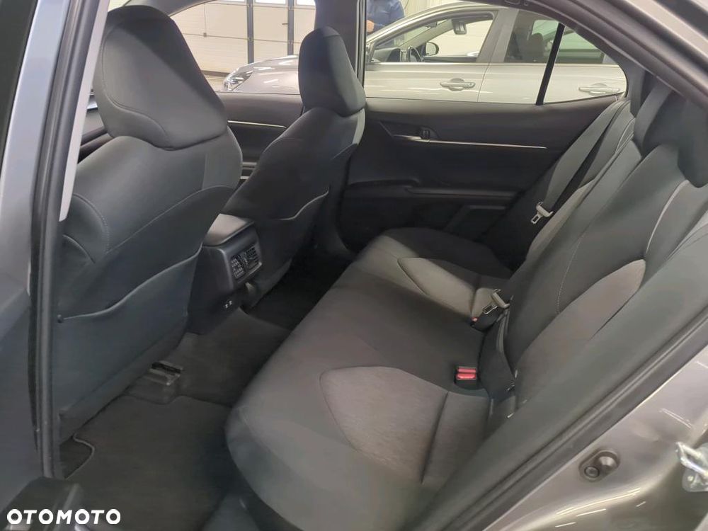 Toyota Camry 2.5 Hybrid Comfort CVT - 9