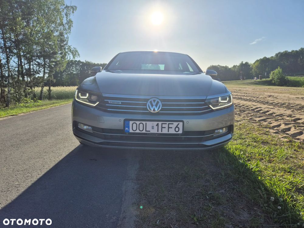 Volkswagen Passat - 2