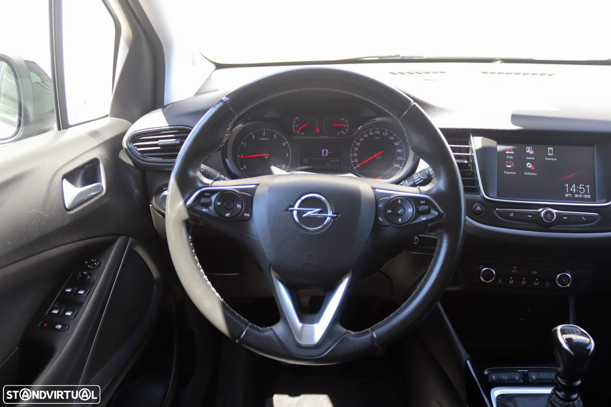Opel Crossland X - 8