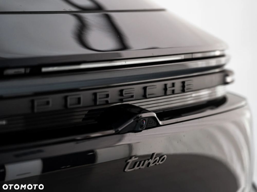 Porsche Macan Turbo - 10