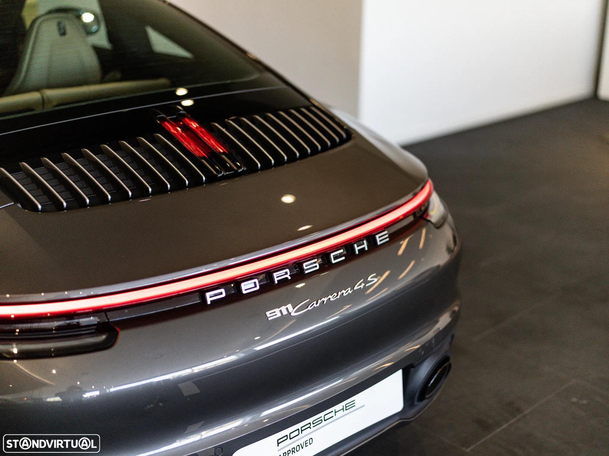 Porsche 911 (992) Carrera 4S PDK - 17