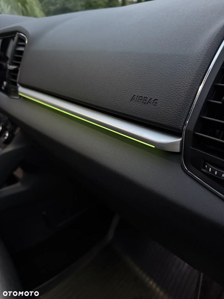 Skoda Karoq 1.5 TSI ACT 4x2 Style DSG - 24