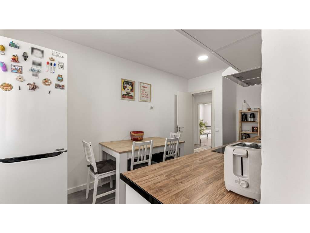 Apartamento T2 Remodelado em Corroios - Grande imagem: 3/31