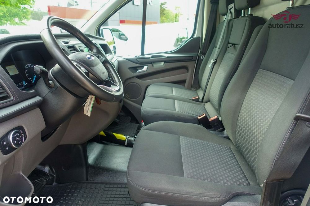 Ford Transit Custom - 13