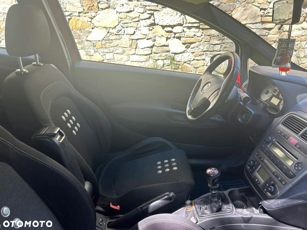 Fiat Grande Punto - 6