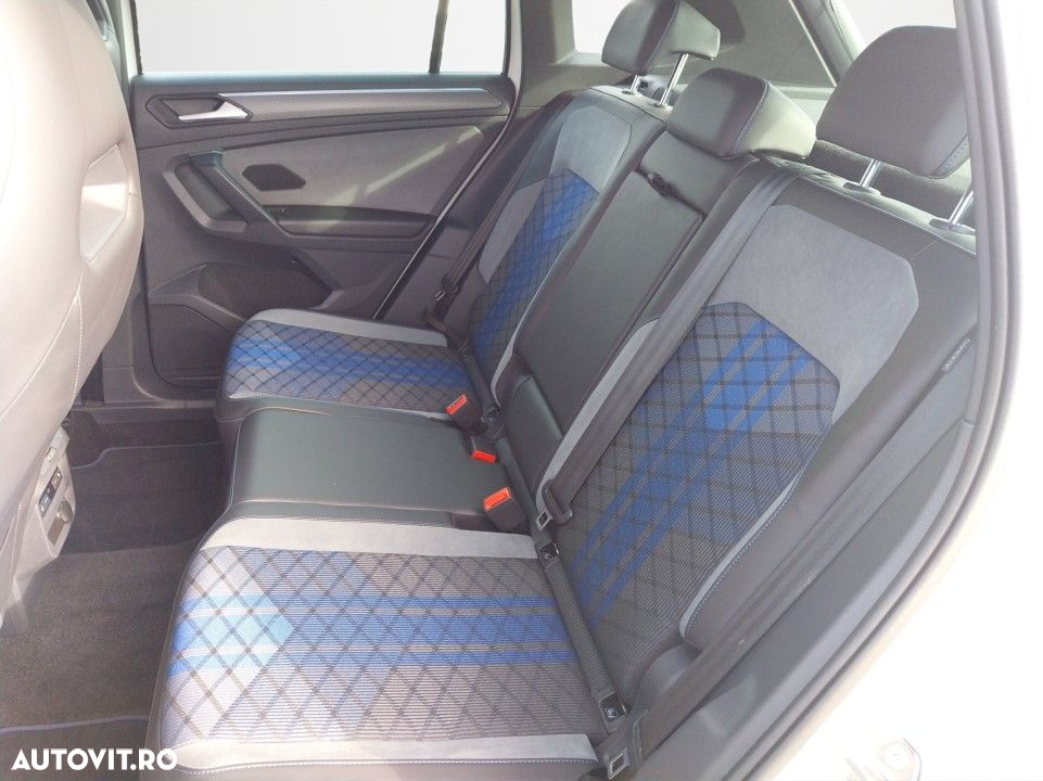 Volkswagen Tiguan - 13