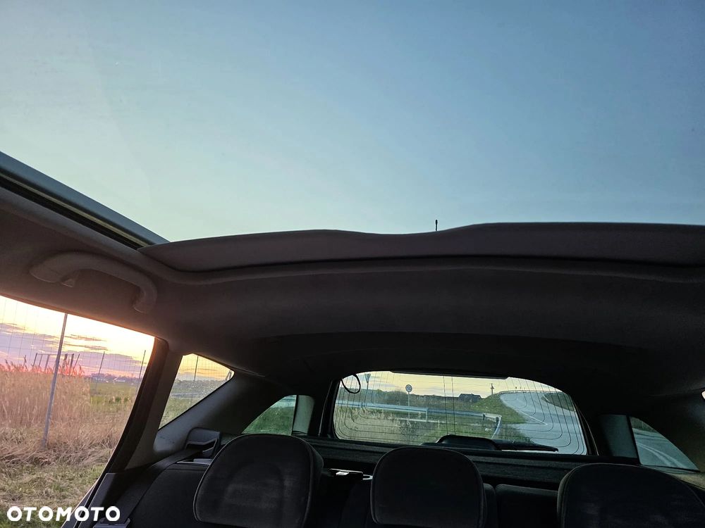 Peugeot 407 135 - 17