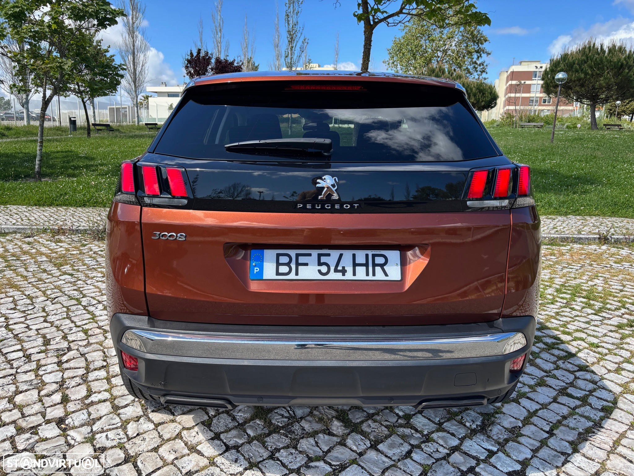 Peugeot 3008 1.2 PureTech Allure EAT8 - 5