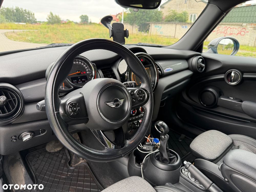 MINI Cooper Standard - 9