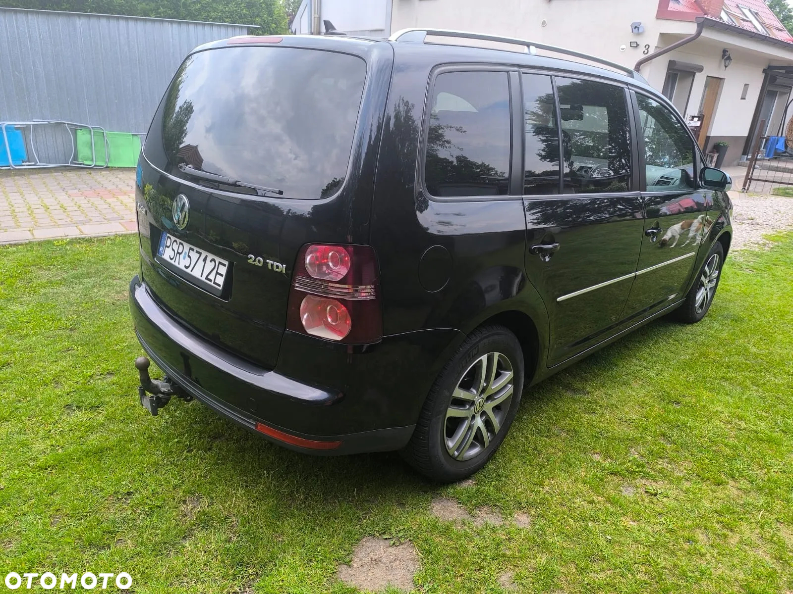 Volkswagen Touran 2.0 TDI DPF STYLE - 4