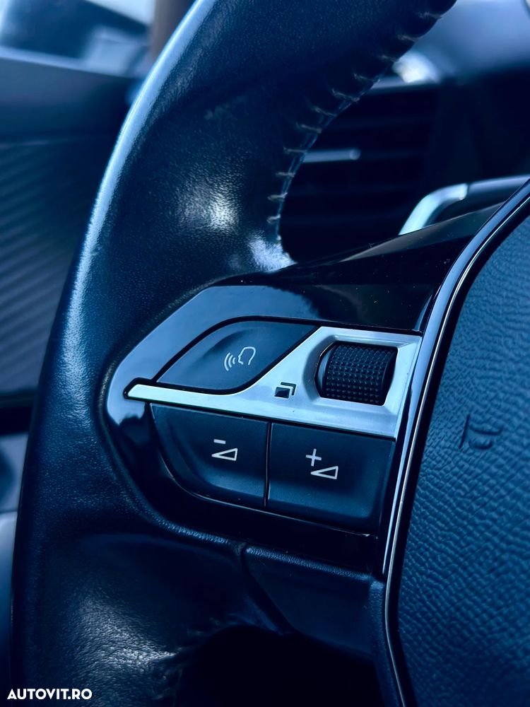 Peugeot 2008 - 33