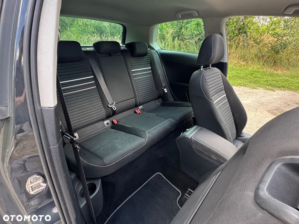 Volkswagen Golf 1.4 TSI BlueMotion Technology DSG Cup - 23