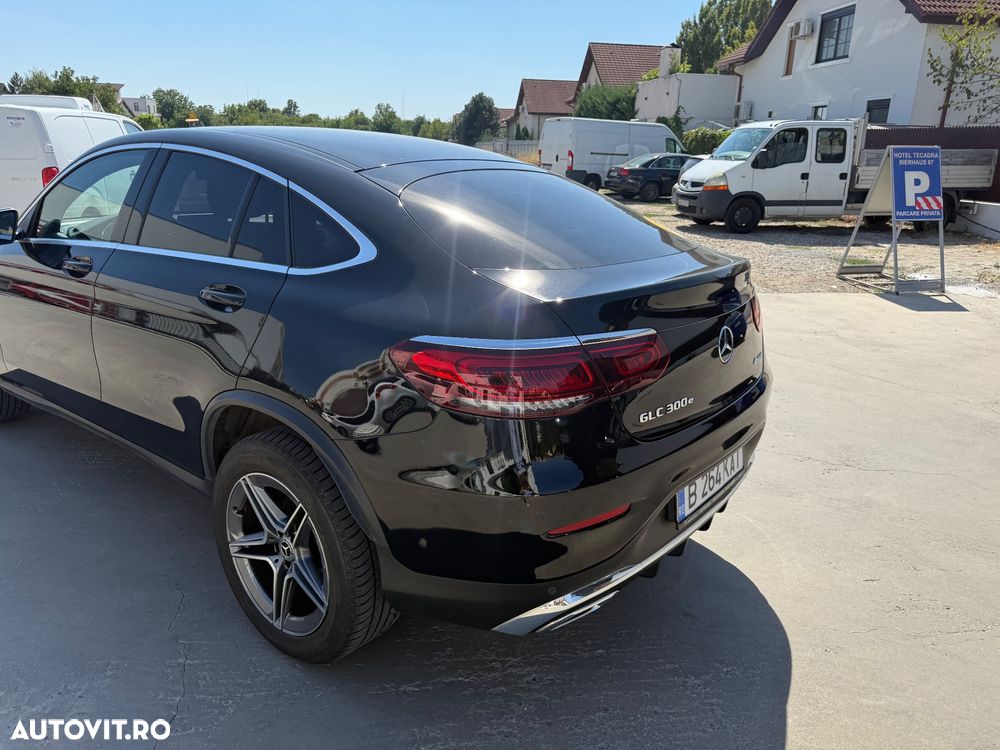 Mercedes-Benz GLC Coupe 300 e 4MATIC - 12