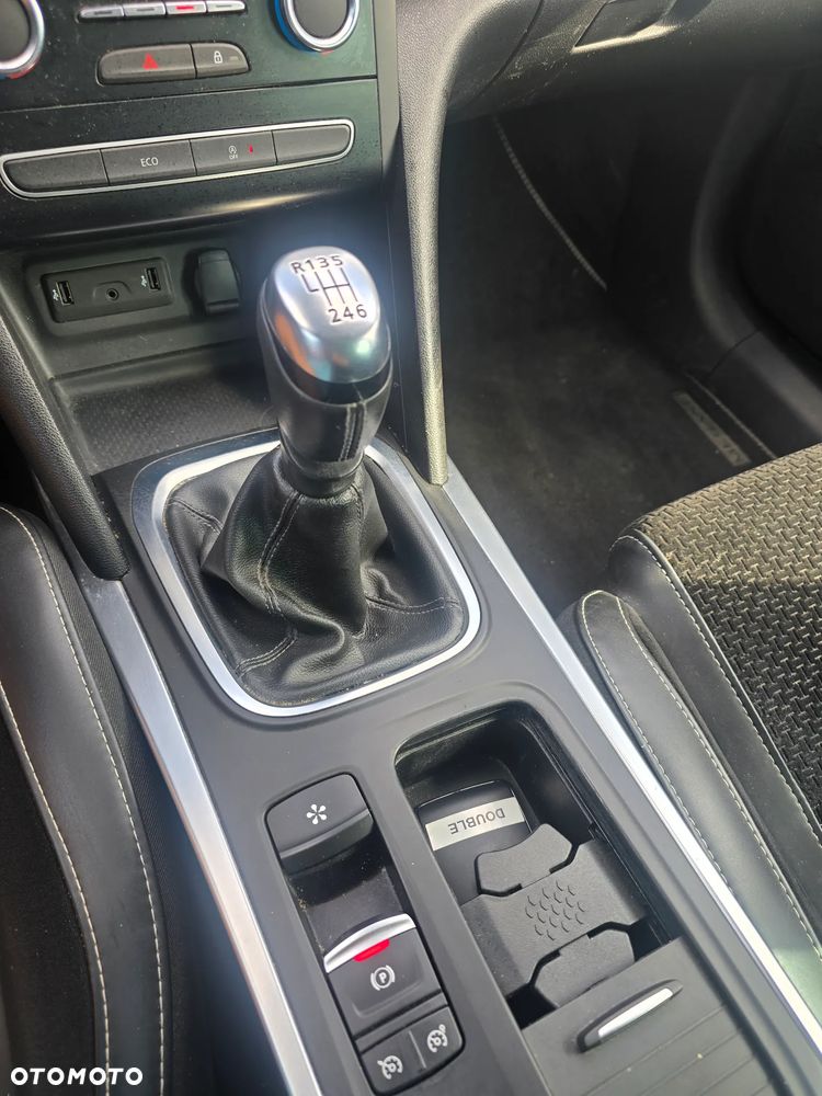 Renault Megane BLUE dCi 115 BUSINESS EDITION - 14