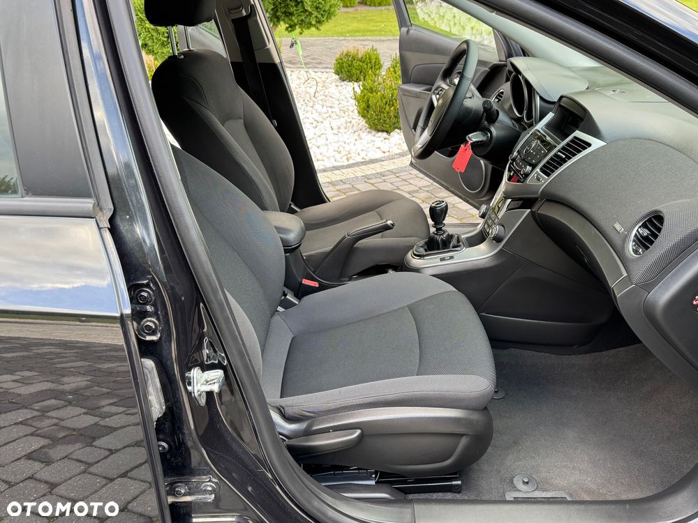 Chevrolet Cruze 1.8 LT - 35