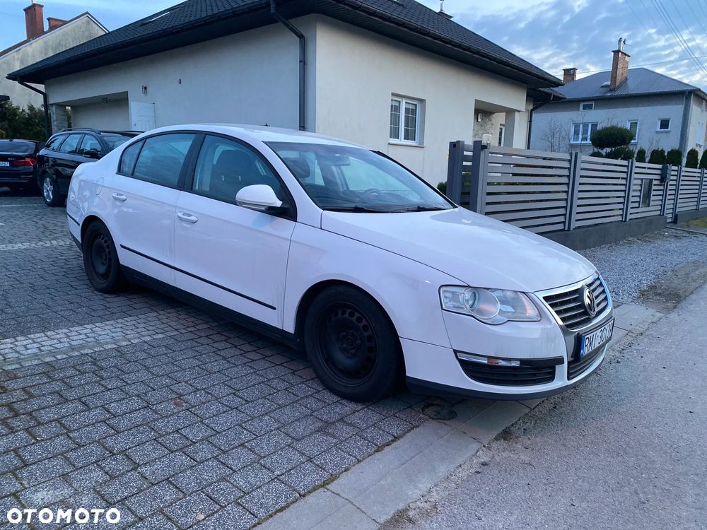 Volkswagen Passat 1.9 TDI Individual - 1