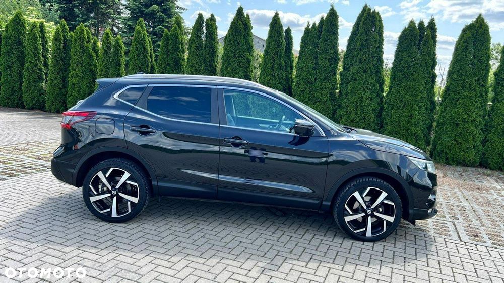 Nissan Qashqai - 2