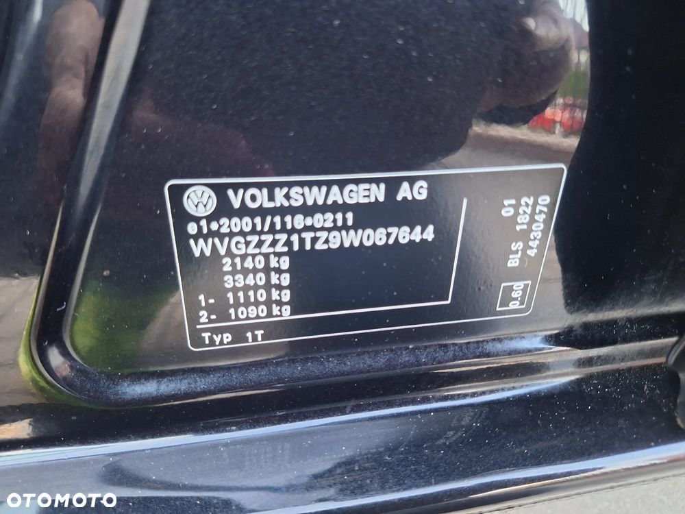 Volkswagen Touran 1.9 TDI DPF Highline - 34