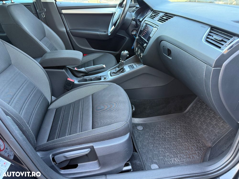 Skoda Octavia 2.0 TDI DSG Ambition - 18