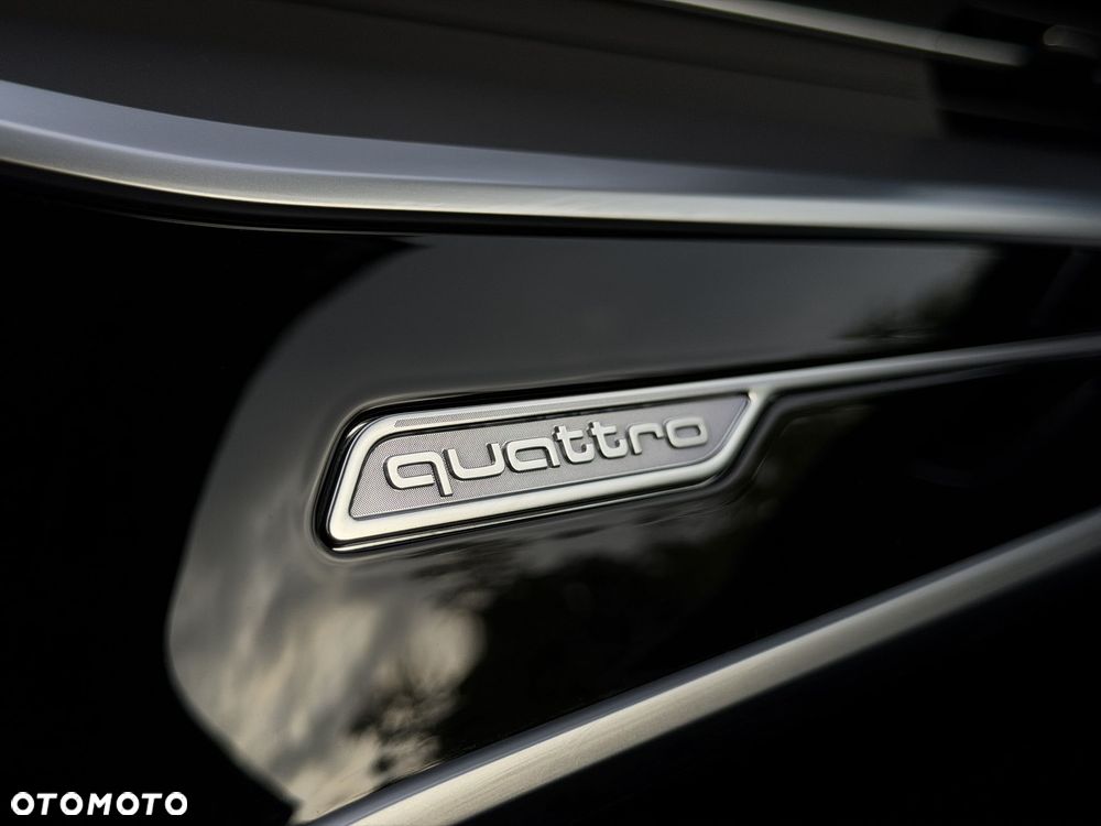 Audi A6 Avant 40 TDI quattro S tronic - 35