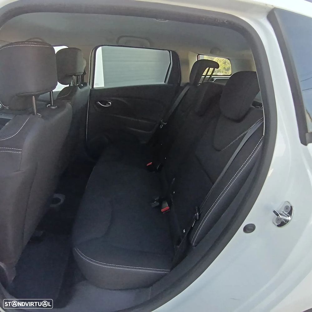 Renault Clio Sport Tourer dCi 90 Limited - 7