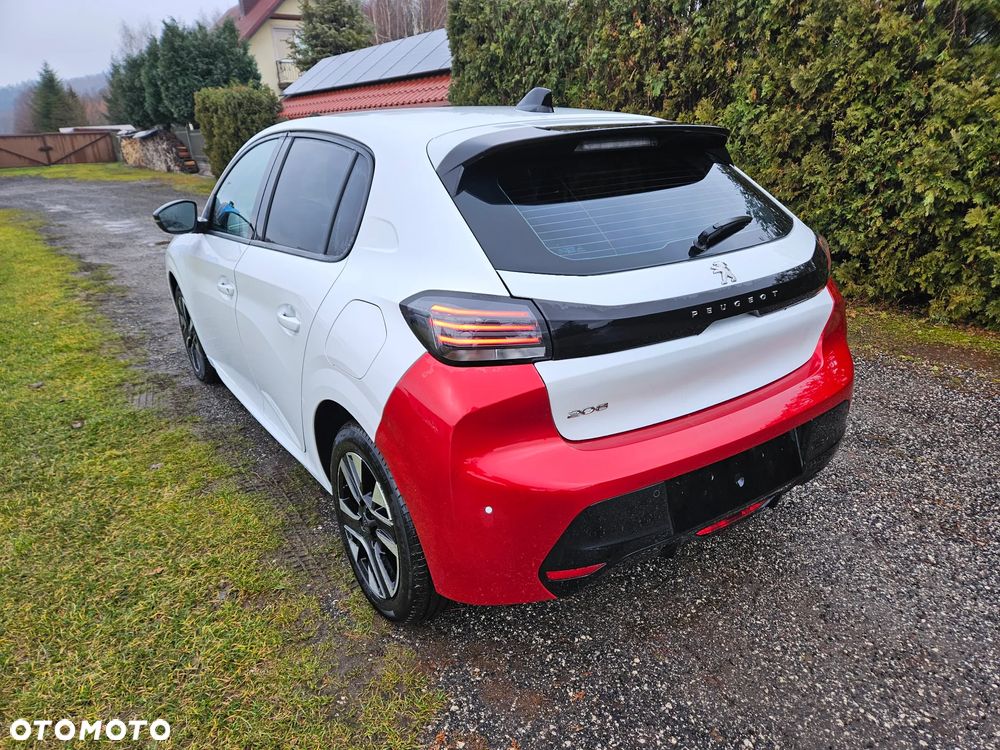 Peugeot 208 - 3