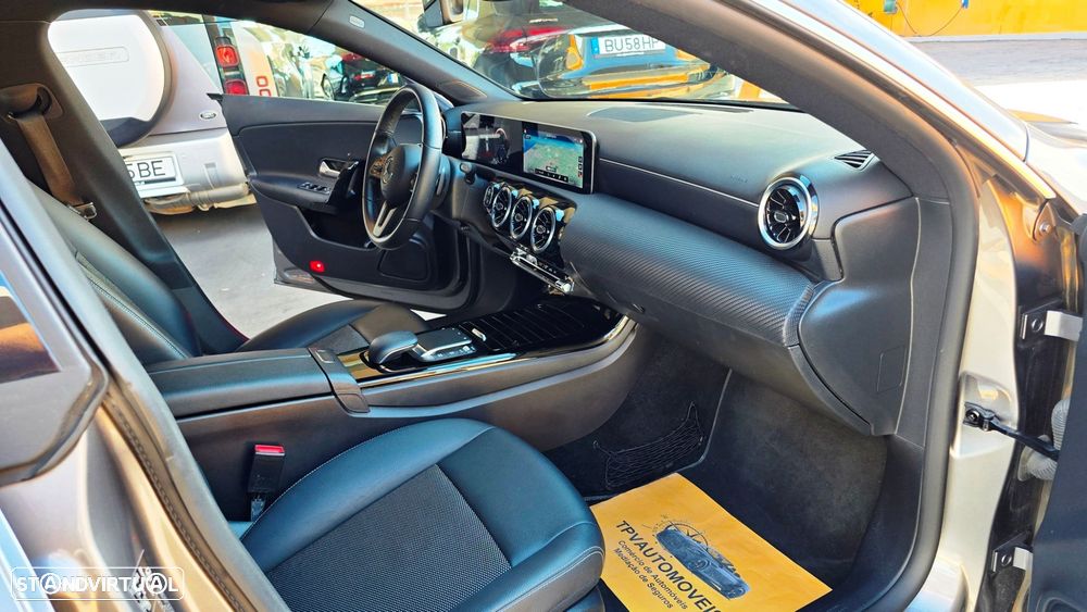 Mercedes-Benz CLA 180 - 9