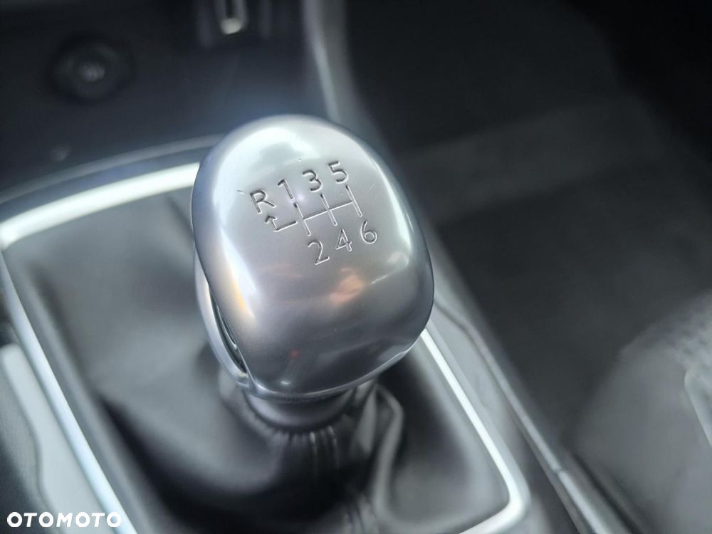 Peugeot 308 1.2 PureTech GPF Active Pack Business S&S - 24