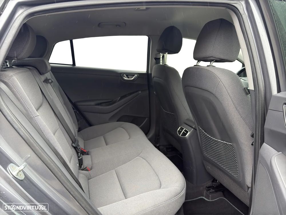 Hyundai Ioniq 1.6 GDI PHEV Tech - 15