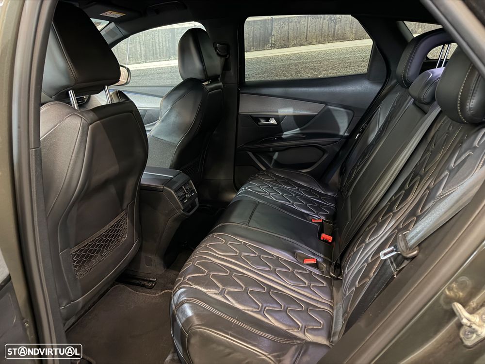 Peugeot 3008 1.6 Hybrid4 GT Pack e-EAT8 - 8
