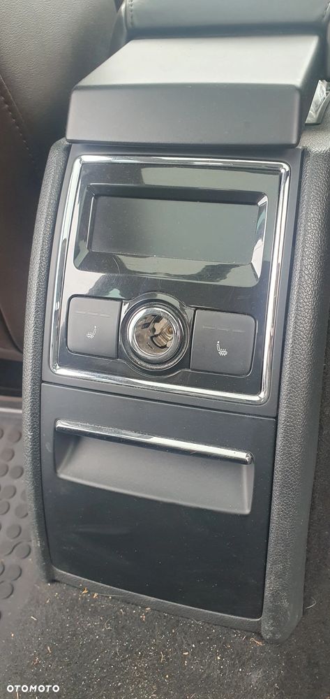 Skoda Superb 2.0 TSI L&K DSG - 10