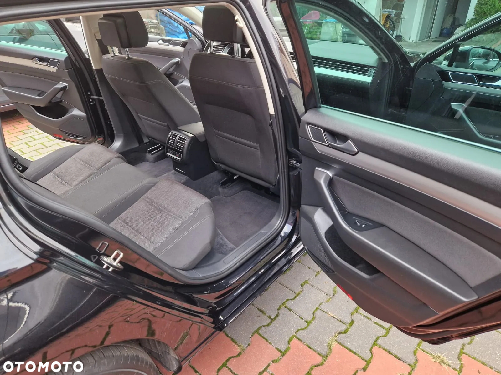Volkswagen Passat - 20