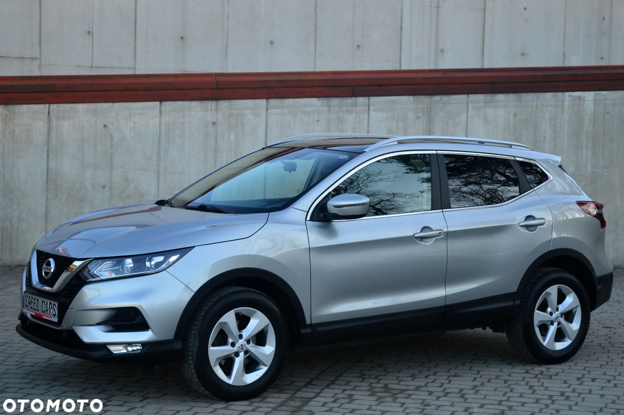 Nissan Qashqai - 1