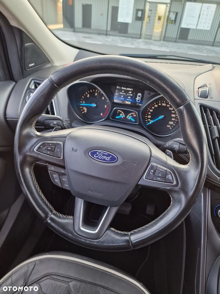 Ford Kuga 2.0 TDCi 4x4 Vignale - 21