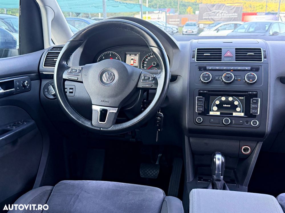Volkswagen Touran 1.6 TDI DPF BlueMotion Technology DSG Cup - 17