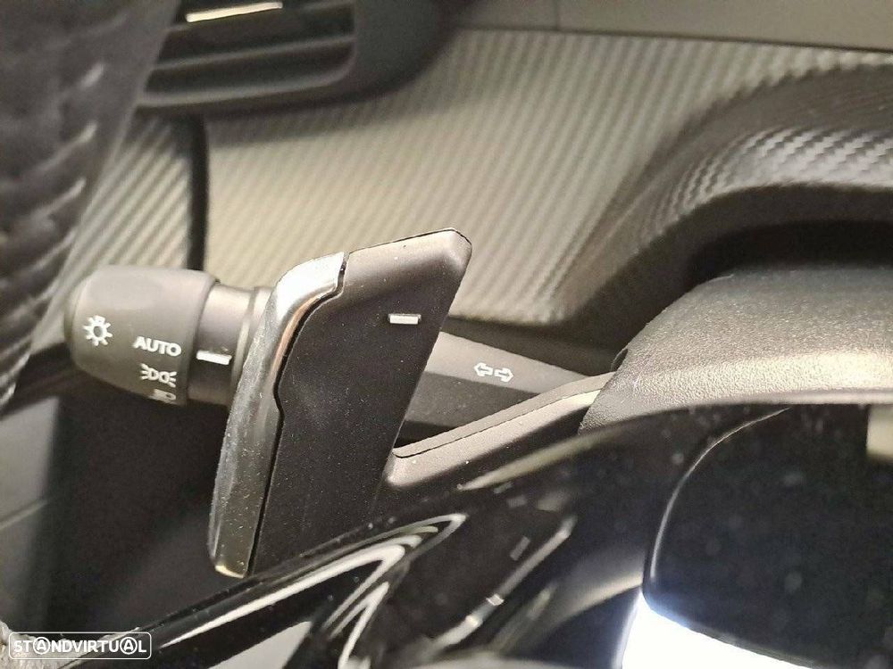 Peugeot 2008 1.2 Hybrid Allure e-DCS6 - 14