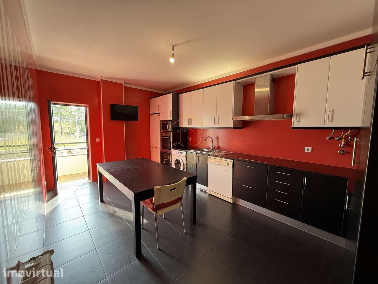 Apartamento T2 c/ garagem - Tavarede - Grande imagem: 5/38