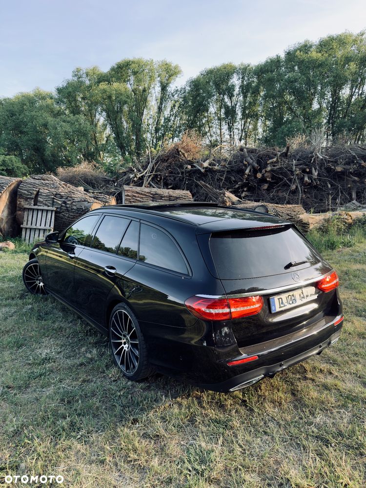 Mercedes-Benz Klasa E 400 d 4Matic 9G-TRONIC AMG Line - 4