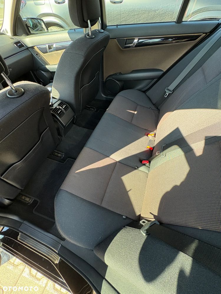 Mercedes-Benz Klasa C 200 Kompressor Classic - 12