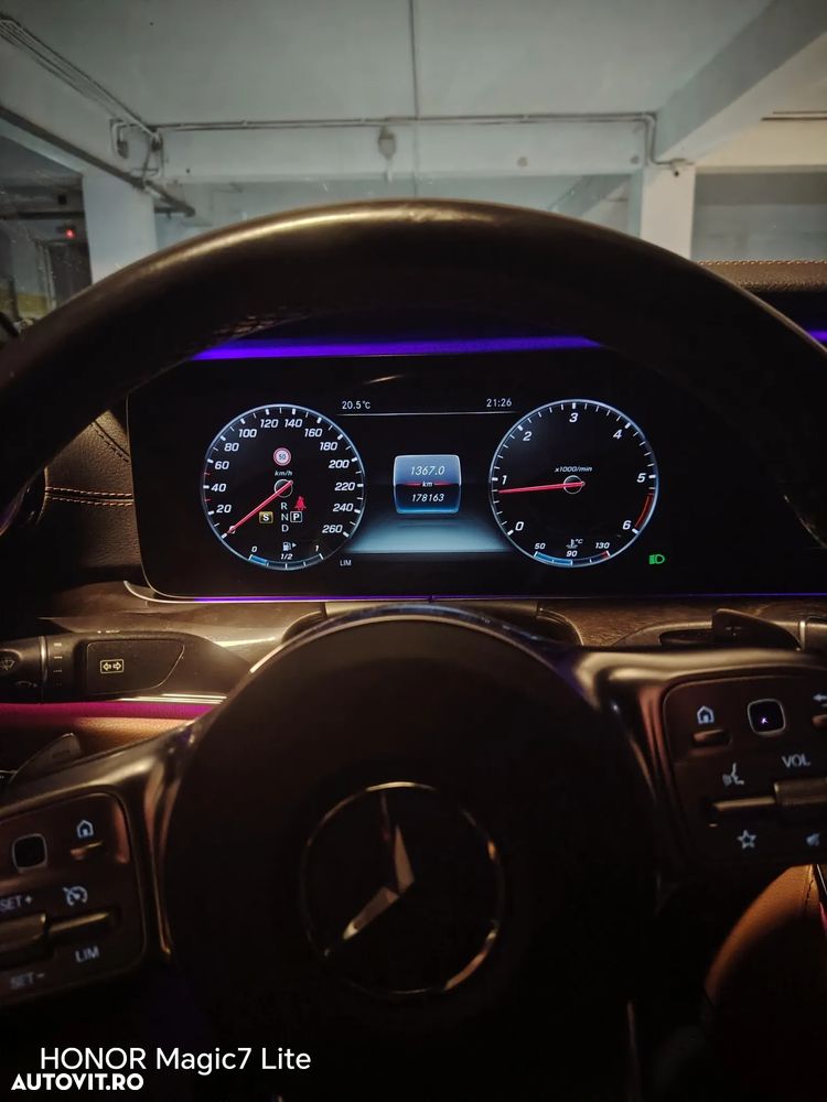 Mercedes-Benz E 220 d 4MATIC - 9