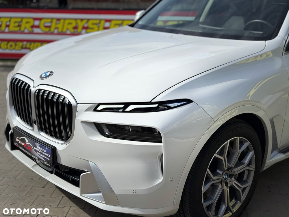 BMW X7 - 7
