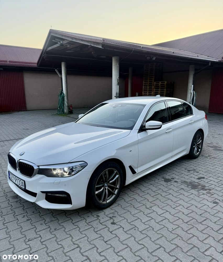BMW Seria 5 518d M Sport - 1