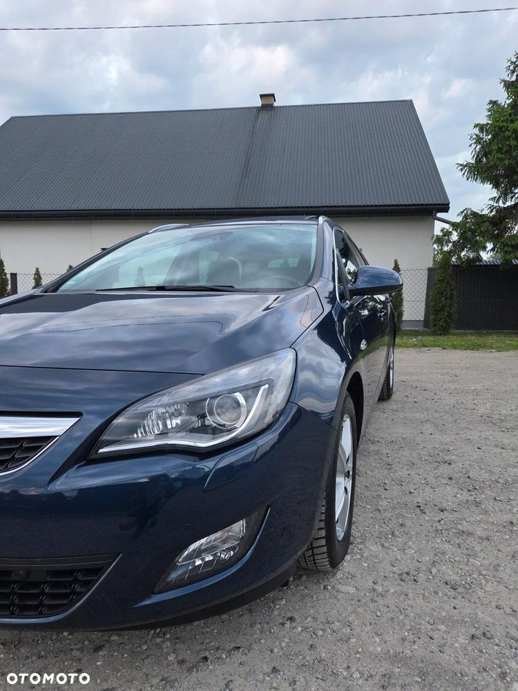Opel Astra 1.6 Turbo Sport - 17