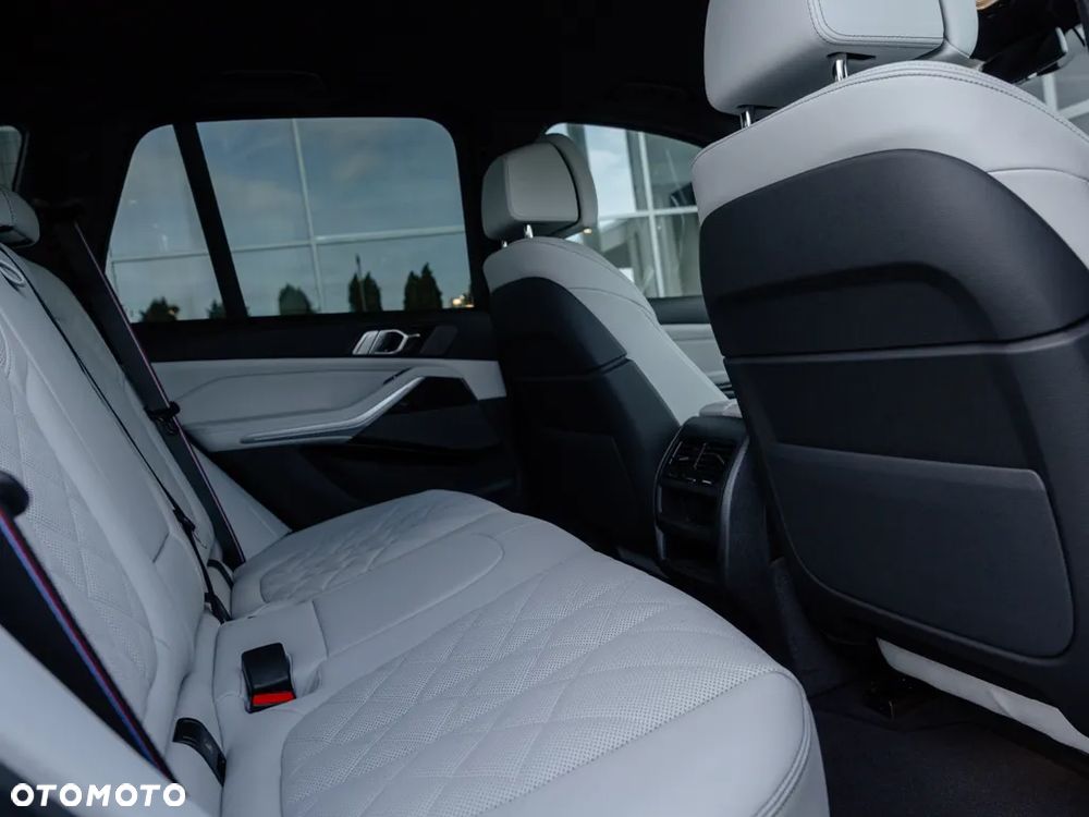 BMW X5 xDrive30d - 14