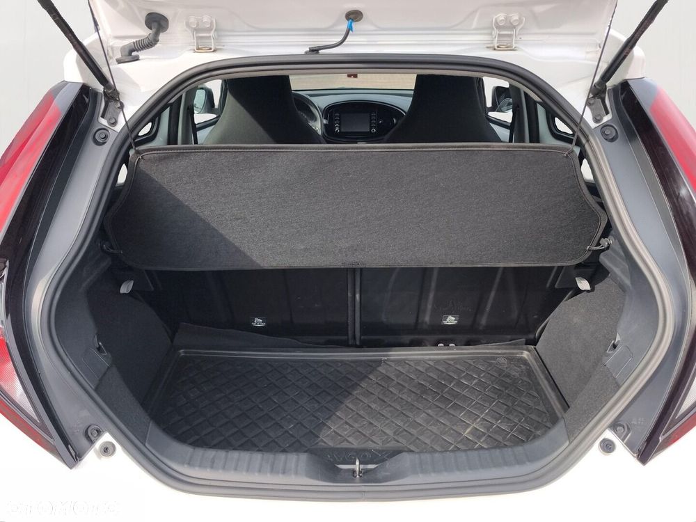 Toyota Aygo X - 13