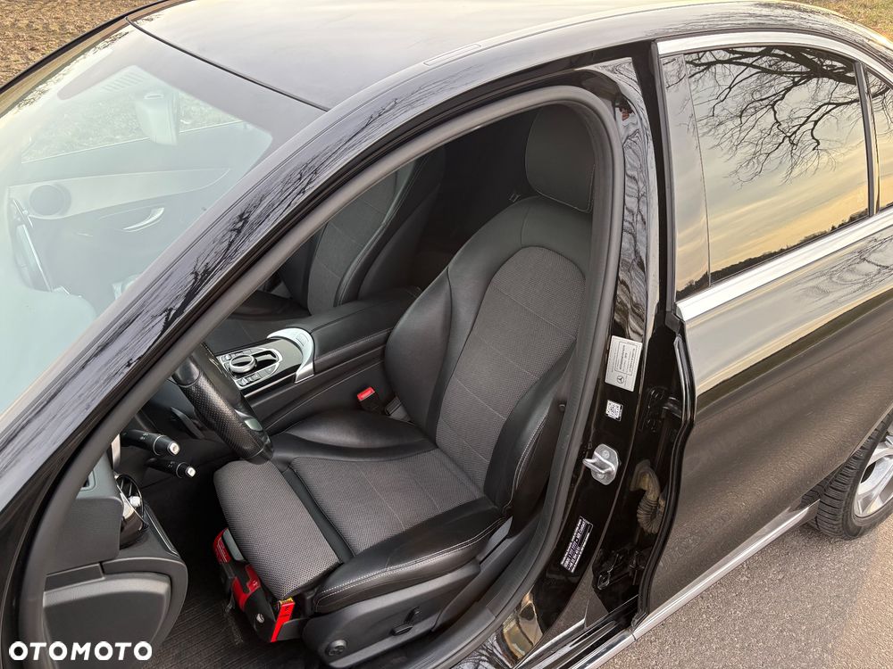 Mercedes-Benz Klasa C 300 7G-TRONIC - 9