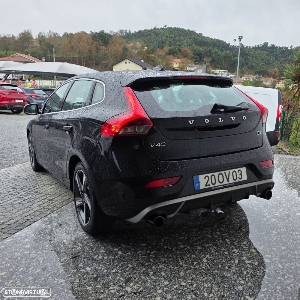 Volvo V40 1.6 D2 R-Design - 3