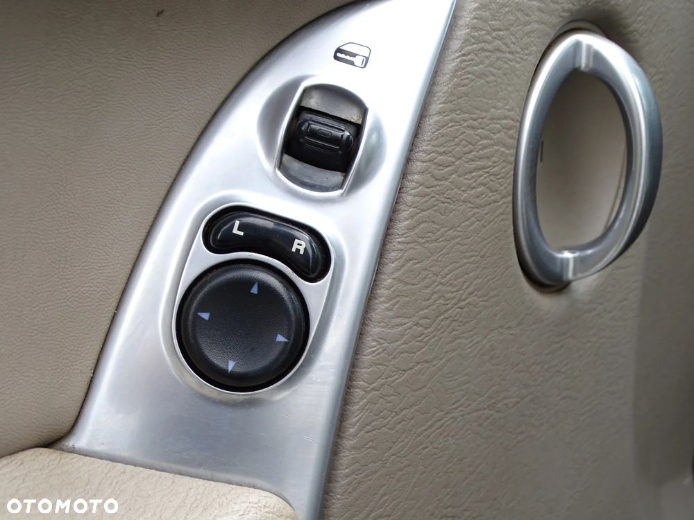 Jeep Liberty - 27
