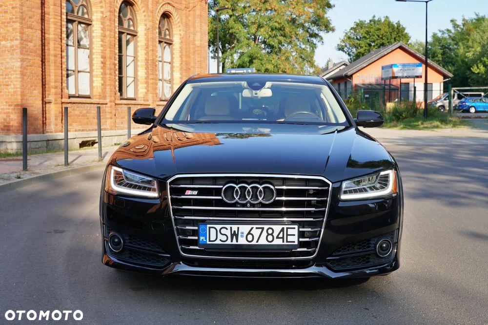 Audi A8 - 3